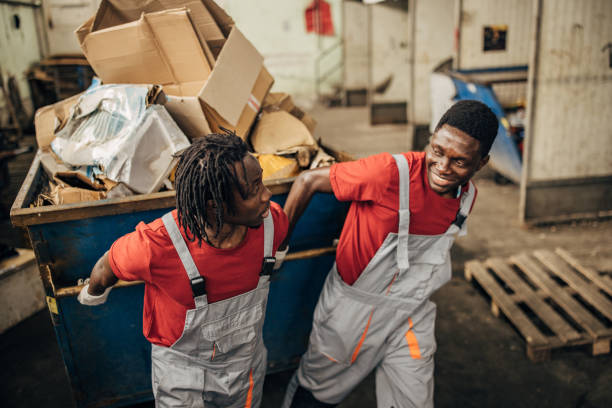 Best Commercial Cleanout Services  in Uhrichsville, OH